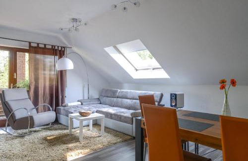 Schloß Neuhaus Apartamento | Business Wohnung + hochwertige Ausstattung