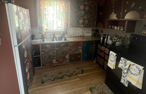 Black River Falls Casa | Butterfly Inn cozy little house right on top of the heart of Black River Falls