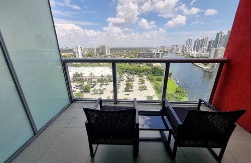 Hallandale Beach Apartamento | BW Luxury Suites