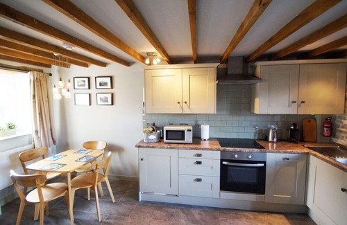 Llanddewi Brefi Casa | Bwthyn Iorwg - Dos Habitaciones Casa, Capacidad 4