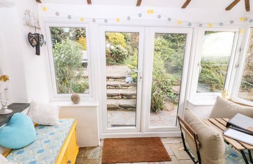 Llanfair Casa | BWTHYN NAIN, pet friendly, character holiday cottage in Harlech
