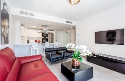 Puerto Banus Apartamento | by RIVA - Gorgeous 2 Bedroom Apartment in Centre of Puerto Banus
