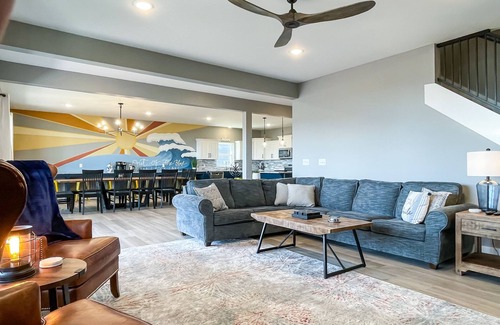 Indian Point Casa | By SDC, Indoor Pool, Hot Tub, Incredible Lake View, Pool Table