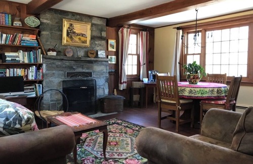 Brownsville Otro | By the Month, Charming Guest Suite in Reading, Vermont