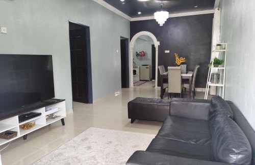 Kuala Perlis Casa | By The River Homestay