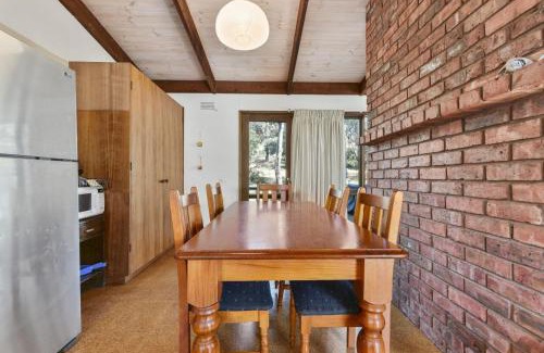 Aireys Inlet Casa | BYO Linen - Aireys 15