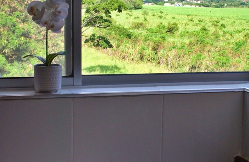 Guadalajara de Buga Apartamento | Cómodo Apartamento en Buga a 15 Minutos de la Basílica, con Vista a las Montañas