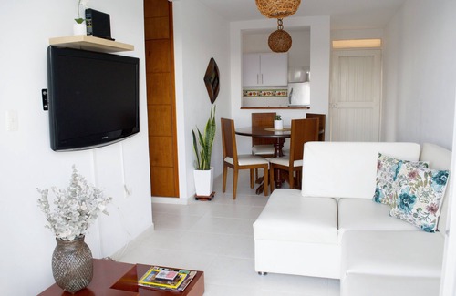 Guadalajara de Buga Apartamento | Cómodo Apartamento en Buga a 15 Minutos de la Basílica, con Vista a las Montañas