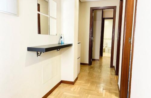 Castrillon Apartamento | Cómodo apartamento con piscina by beBalmy