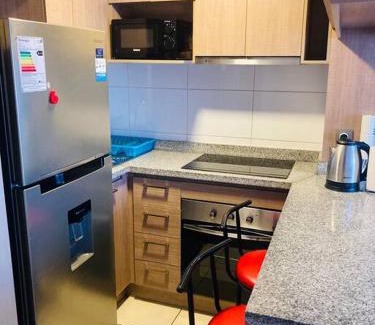 Las Rejas Apartamento | Cómodo departamento de arriendo diario equipado x4