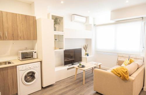 Canillas Apartamento | Cómodo Piso en Madrid Cerca de IFEMA y Aeropuerto