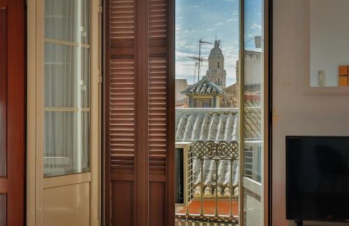 La Merced Apartamento | C61 - Brand New One Bedroom Cathedral Views