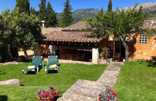 Campanet Chalet De Esquí | CA NA TERESA Can trui