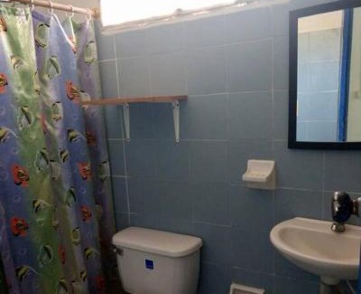 San Antero Apartamento | Cabaña con aire, camarote, hamaca, TV cerca al mar