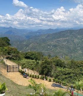 Utica Casa | Cabaña el mirador del aguila