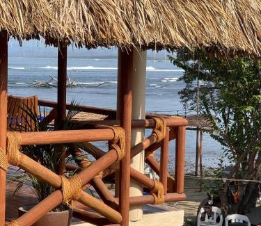 Saladita Casa | Cabaña Tulipan Punto surf Barra La Saladita