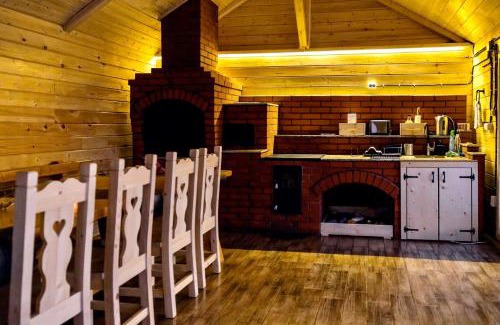 Horea Casa | Cabana Bucuria Munților