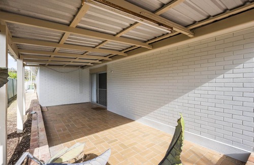 Yamba Casa | Cabana Feliz Yamba, Pet Friendly Cottage