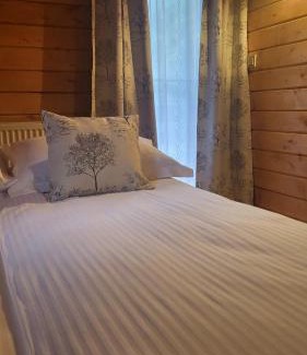 Bistra Casa | Cabana La Iura