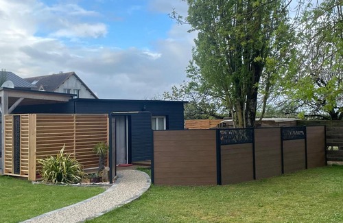 Saint-Julien-l'Ars Apartamento | Cabane paisible à 15 min du futuroscope