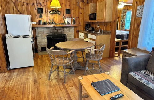 Eagle River Cabina | Cabin 14A by Eagle Waters Resort