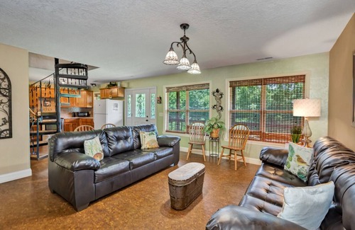Langston Cabina | Cabin #3 - Fisherman's Landing / 4 Bedroom Fishing Cabin w/ Covered Boat Shelter