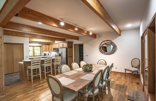Altamont Casa | Cabin by the Bluff