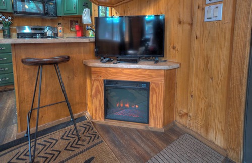 South Lake Tahoe Cabina | Cabin - Full Kitchen - TV - Pet friendly