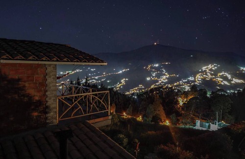 Medellin Cabaña | Cabin - Glamping in Medellín