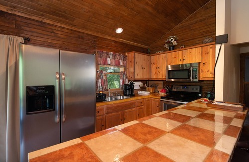 Sylva Cabina | Cabin near Blue Ridge parkway and Lake Junaluska