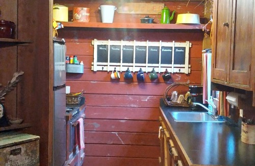 Bellevue Cabina | Alquiler de camarote cerca de Cedar Point, Lake Erie, con Hot Tub, Campfire Pit, Gas Grill