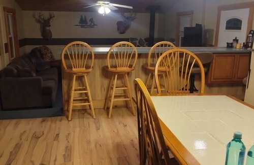 Tylersburg Cabina | Cabin retreat in the heart of the Allegheny National Forest!