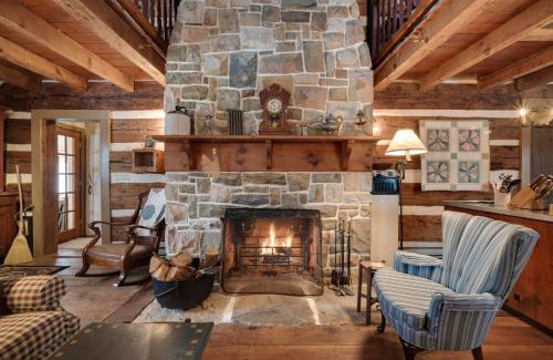 Pine Grove Mills Casa | Cabin Vacation Rental about 8 Mi to Penn State!