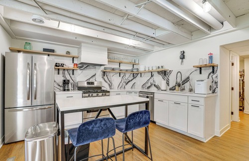 Minnetrista Casa | Cabin w/Halstead Bay Access: Hot Tub, Sauna, Dock