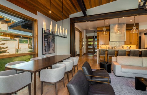 Hoback Junction Casa | Fairway 11- 4 Bedroom Lodge with Club Ammenities