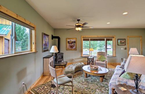 Columbia Falls Casa | Cabin with Porch and View about 19 Mi to West Glacier