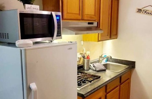 Glenwood Springs Cabina | Cabin21 PETS OK Rustic Old West Studio+Kitchen