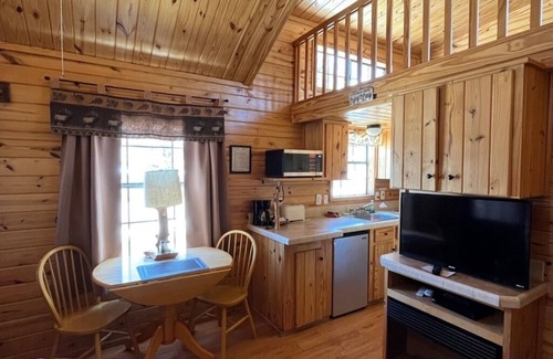 Mammoth Creek Cabina | Cabins by Panguitch Lake: Where Rustic Charm Meets Amazing Fishing!