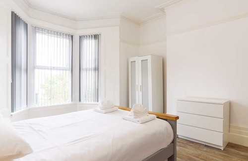 Newport Condominio | Caerau Gardens by Propertri