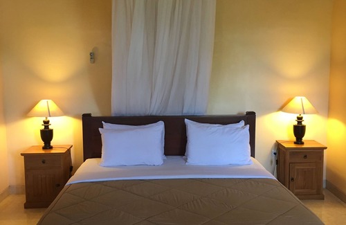Senggigi Casa | Cafe Wayan Cottages