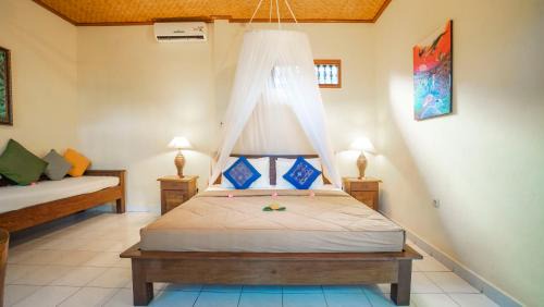 Senggigi Casa | Cafe Wayan Cottages Senggigi