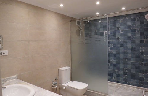 Qasr an-Nil Hotel | Cairo World Trade Center Hotel & Residences