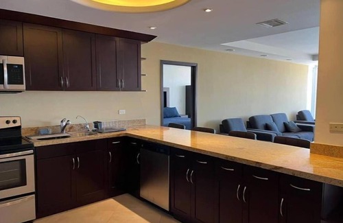 Centro Playas Apartamento | Calafia oceanview condo resort