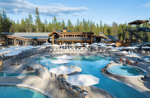 Sunriver Casa | Caldera Springs Getaway with Hot Tub, Arcade & A/C