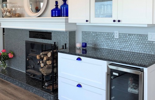 Tacoma Casa | Caledonia Beach Waterfront Home. Direct access to the private beach!