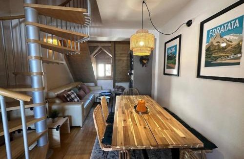 Sallent de Gállego Apartamento | Caleydos - Dúplex diseño by CARDI Suites