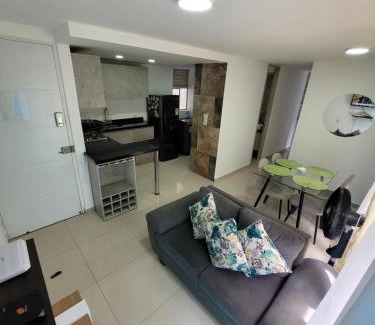 Cali Apartamento | Cali Piso 1-01 Valle Del Lili hermoso Y Cómodo