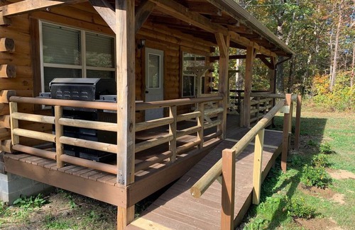 Monteagle Cabina | Calming Cabin: Relaxing | Park-Like | Close to Hikes, Waterfalls, The Caverns
