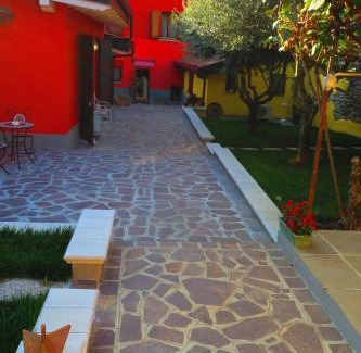 Alzano Lombardo Cama Y Desayuno | CaMé