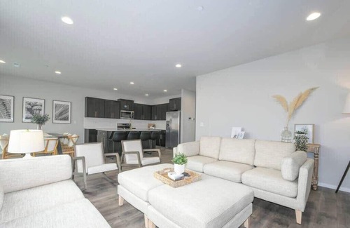 Carver Casa | Camas Family Home - Private Hot Tub & Pool Access
